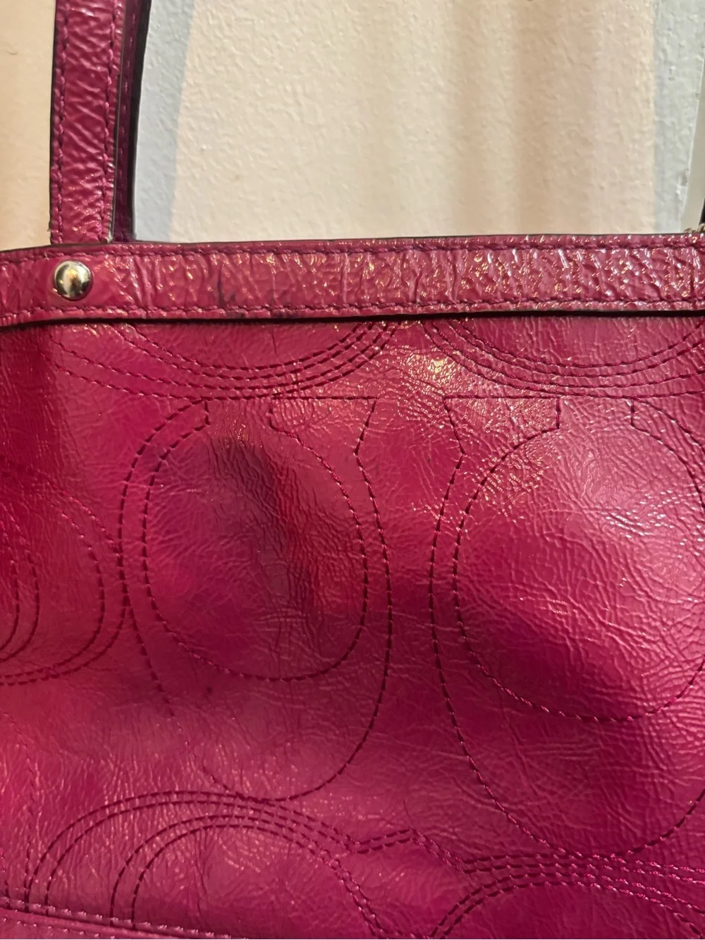 Coach F15142 Magenta Patent Leather Signature Tote